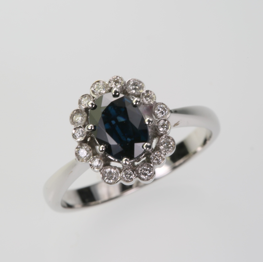 14 Karat Gold Sapphire Ring