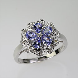 14 Karat Gold Tanzanite Ring