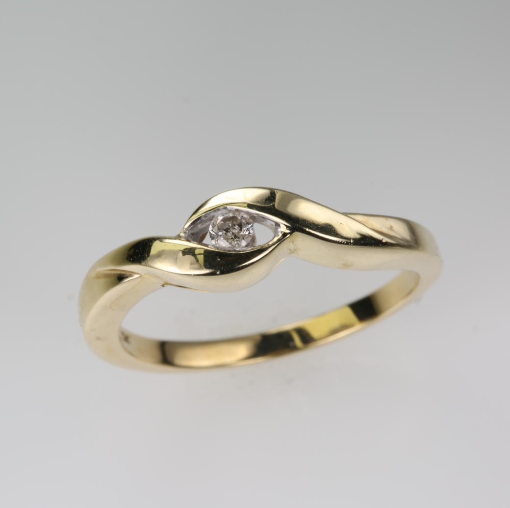 14 Karat Gold Diamond Ring