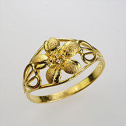Solid 18 Karat Singapore Diamond-Cut Yellow Gold Ring