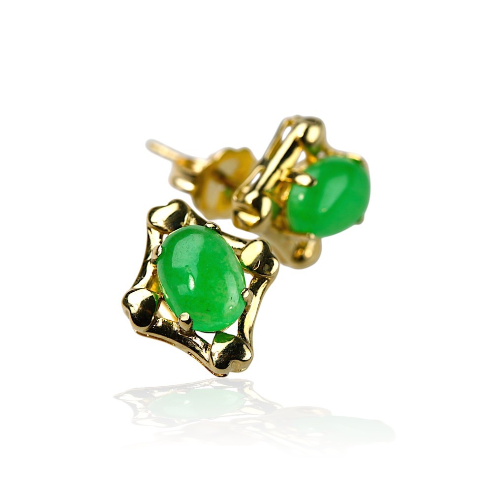 14K Gold Oval Green Jade Star Stud Earrings