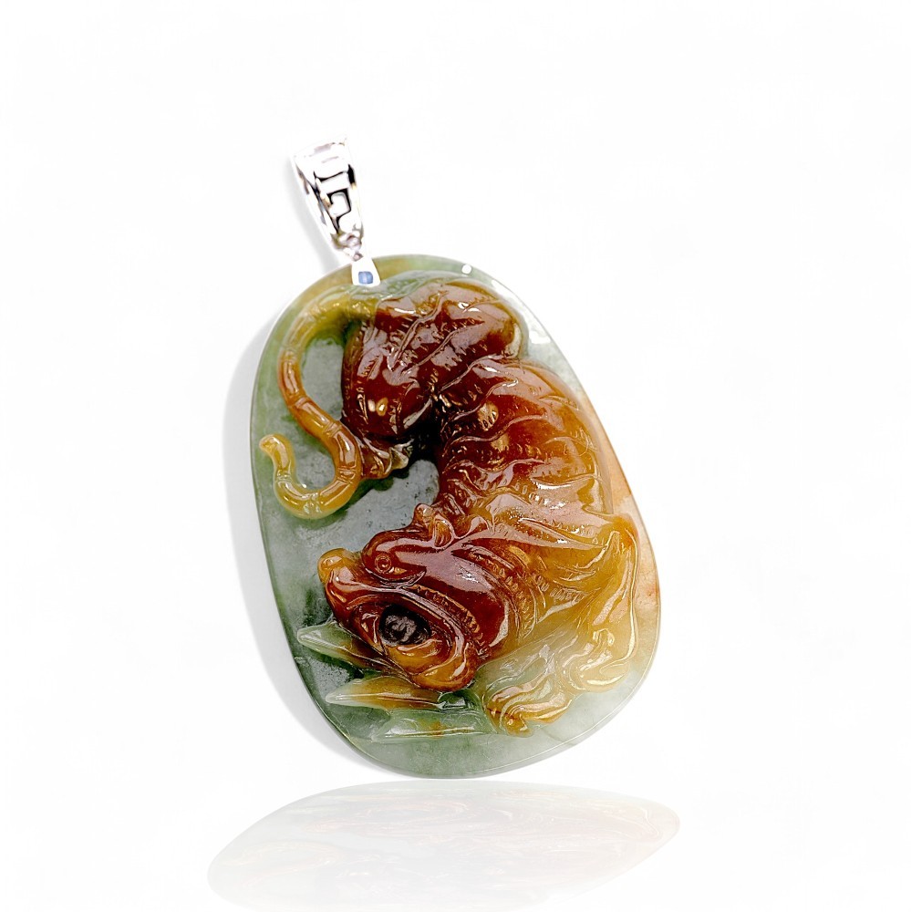 Masterpiece Jade Pendant 09   Type A Jadeite · Certified