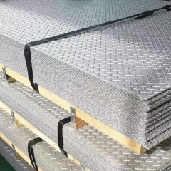 Tấm thép hoa văn