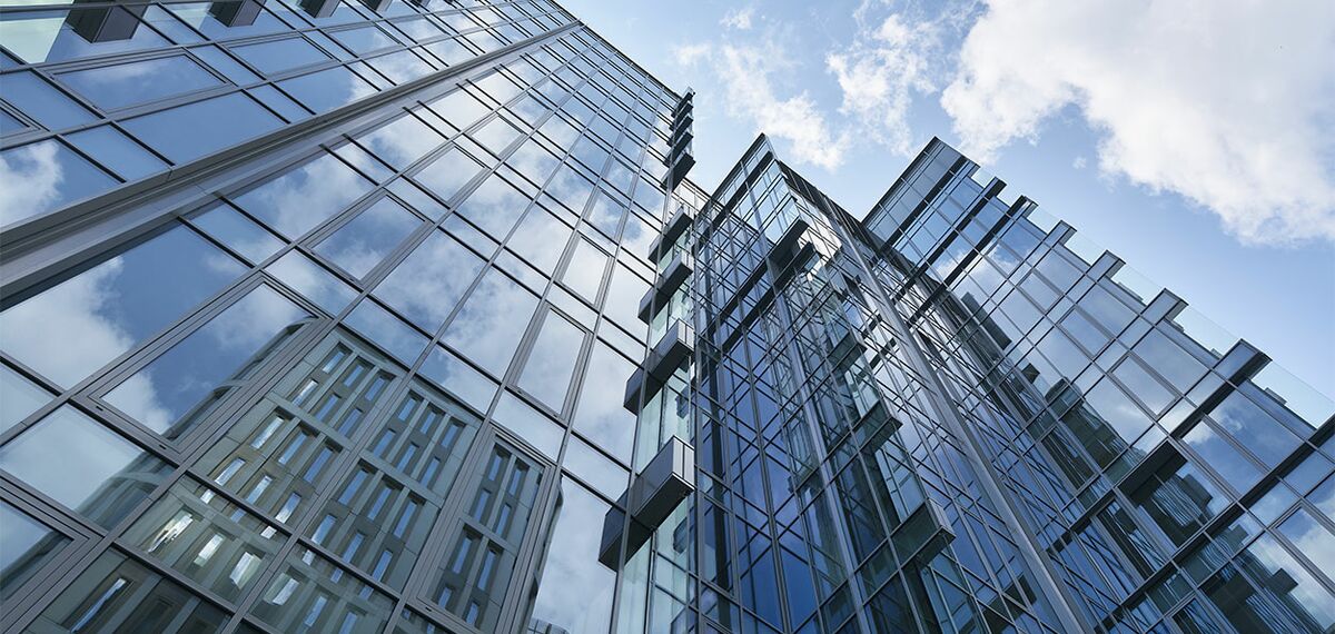 What is glass curtain wall exquisite steel？