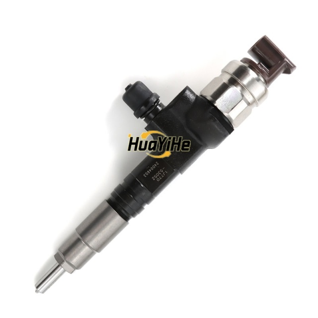 Common rail injector 1J770-53052 for Kubota V3307