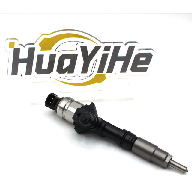 Engine fuel injector 1J770-53050 for Kubota V3307 Tier 4