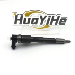 0445110561 04132014 0445110558 04123831 0445110679 High quality diesel injector (WhatsApp:+8616678177205)