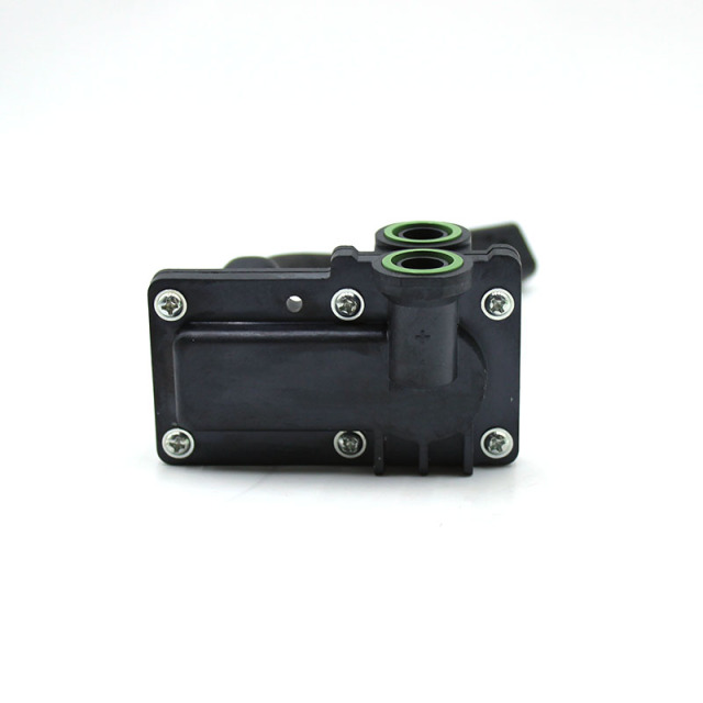 Intake Differential Pressure Sensor 266-0136 (CA2660136), suitable for 320D, 312D, and C6.4 crawler excavator engines.,https://www.pandamanstore.com,Intake Differential Pressure Sensor 266-0136 (CA2660136), suitable for 320D, 312D, and C6.4 crawler excavator engines.