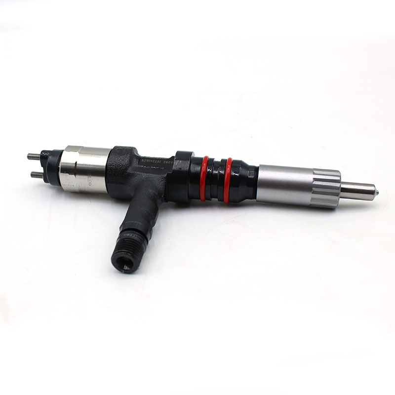 6245113100 Common rail fuel injector 6245-11-3100 (095000-6290); a diesel engine part for the SAA6D170E engine.,https://www.pandamanstore.com,6245113100 Common rail fuel injector 6245-11-3100 (095000-6290); a diesel engine part for the SAA6D170E engine.