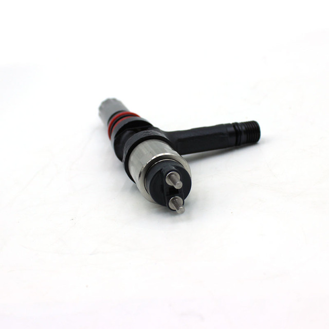 6245113100 Common rail fuel injector 6245-11-3100 (095000-6290); a diesel engine part for the SAA6D170E engine.,https://www.pandamanstore.com,6245113100 Common rail fuel injector 6245-11-3100 (095000-6290); a diesel engine part for the SAA6D170E engine.