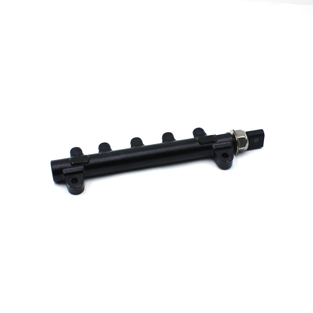 Common-rail fuel injector 7516849 (replaces 7275454), suitable for D24 engines, skid-steer loaders, and excavators.,https://www.pandamanstore.com,Common-rail fuel injector 7516849 (replaces 7275454), suitable for D24 engines, skid-steer loaders, and excavators.