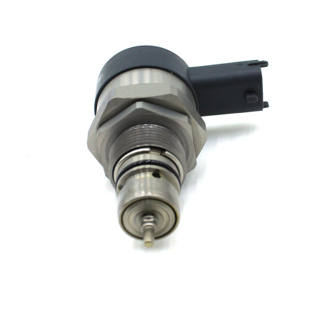 Common Rail Pressure Regulator DRV Valve 0281002507, replacement valve for heavy-duty diesel injection systems,https://www.pandamanstore.com,Common Rail Pressure Regulator DRV Valve 0281002507, replacement valve for heavy-duty diesel injection systems
