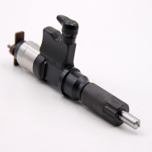 0950006390 Common Rail Injector 095000-6390 / 8-97609791-5, spare part for truck & excavator diesel engines,https://www.pandamanstore.com,0950006390 Common Rail Injector 095000-6390 / 8-97609791-5, spare part for truck & excavator diesel engines
