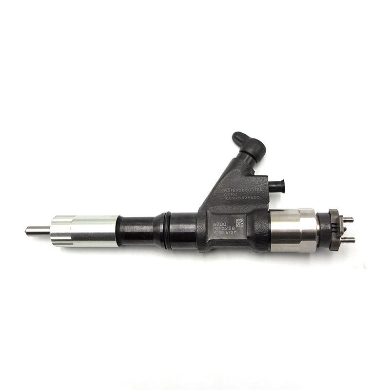 Diesel Fuel Injector  095000-8011 VG1246080051 Excavator Truck Diesel engine spare Auto parts Steel,https://www.pandamanstore.com,Diesel Fuel Injector  095000-8011 VG1246080051 Excavator Truck Diesel engine spare Auto parts Steel