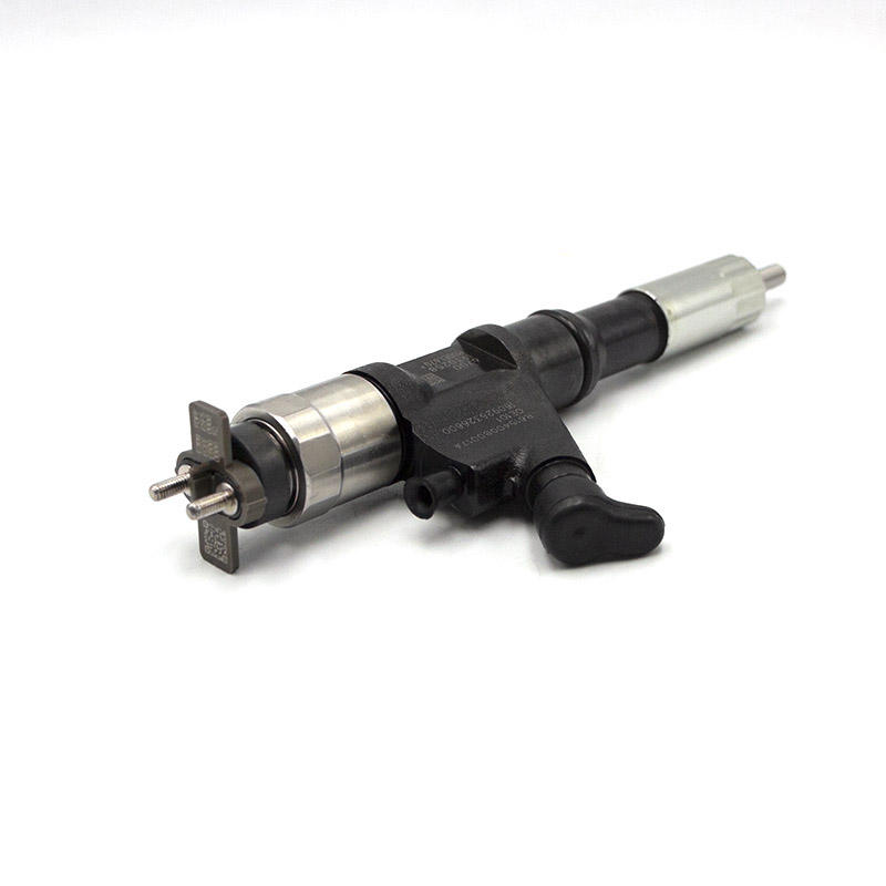 Diesel Fuel Injector  095000-8011 VG1246080051 Excavator Truck Diesel engine spare Auto parts Steel,https://www.pandamanstore.com,Diesel Fuel Injector  095000-8011 VG1246080051 Excavator Truck Diesel engine spare Auto parts Steel