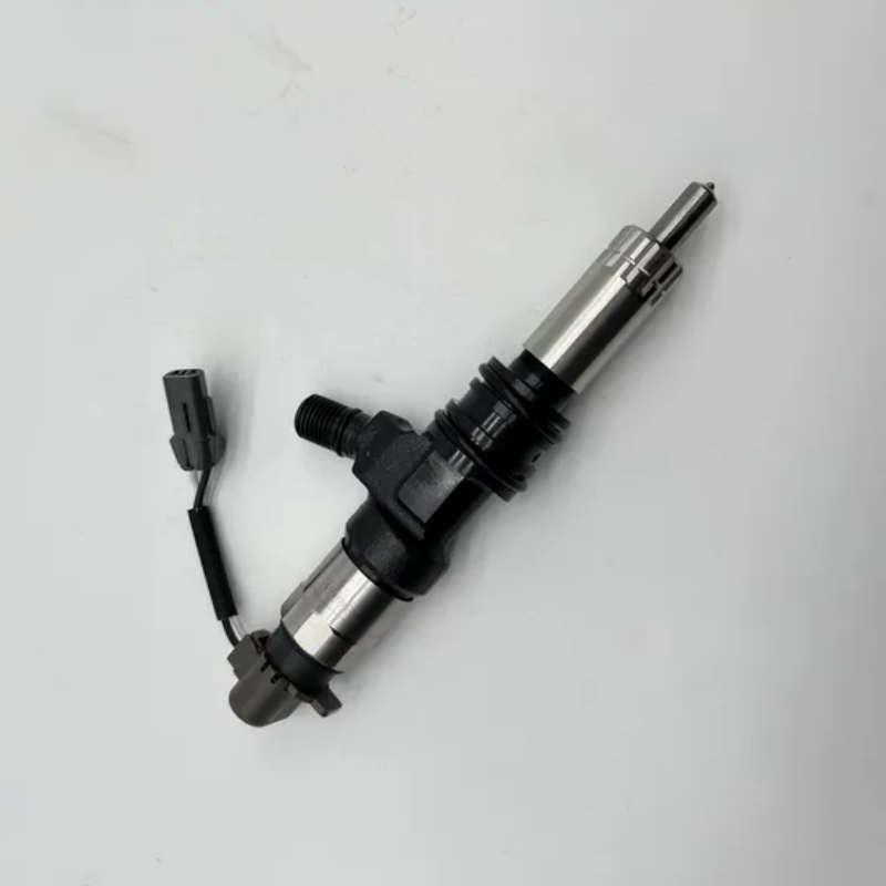 Replacement Common Rail Diesel Injector 095000-5450 ME302143 Truck Engine Spare Parts,https://www.pandamanstore.com,Replacement Common Rail Diesel Injector 095000-5450 ME302143 Truck Engine Spare Parts