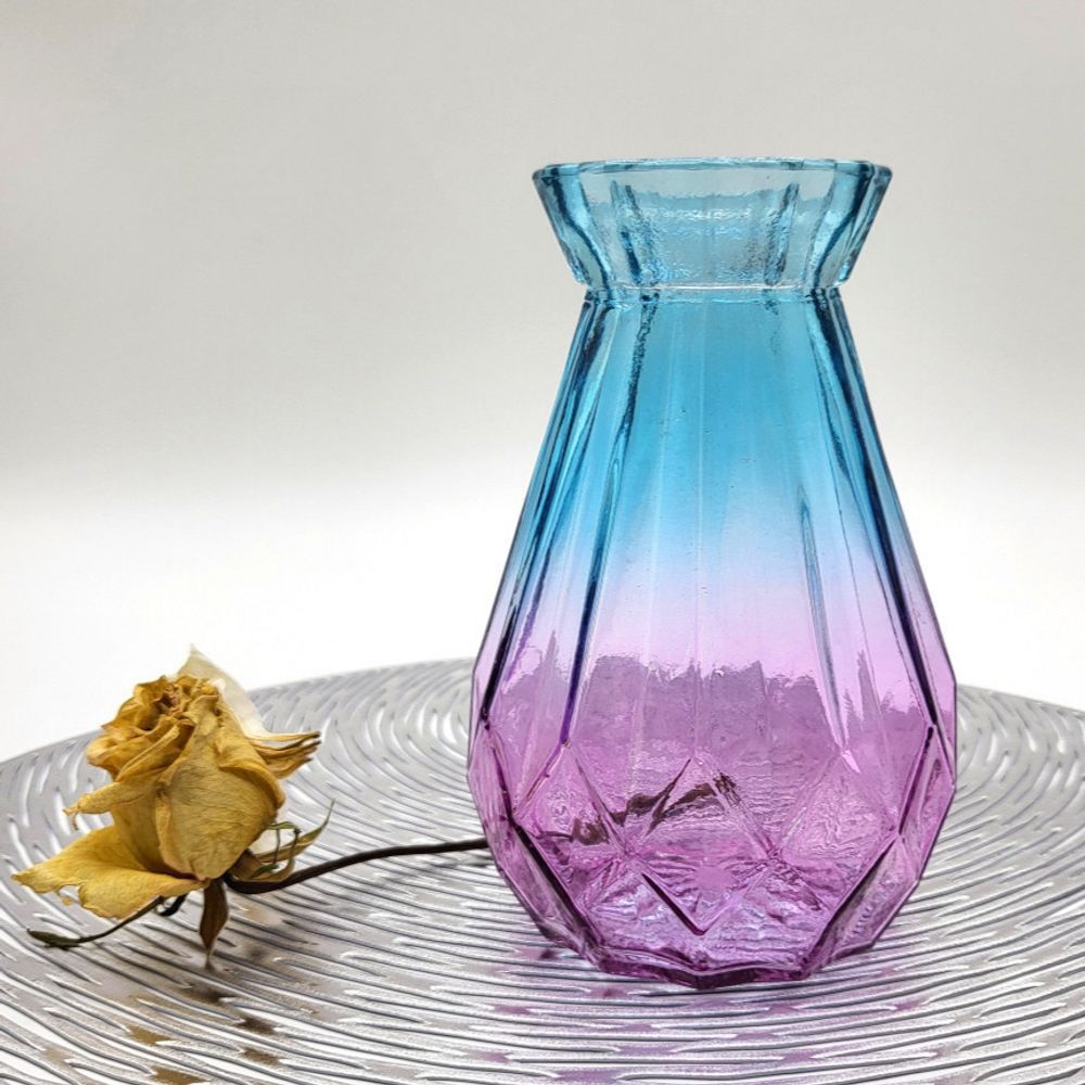 Jarrón de Cristal con Relieve Geométrico