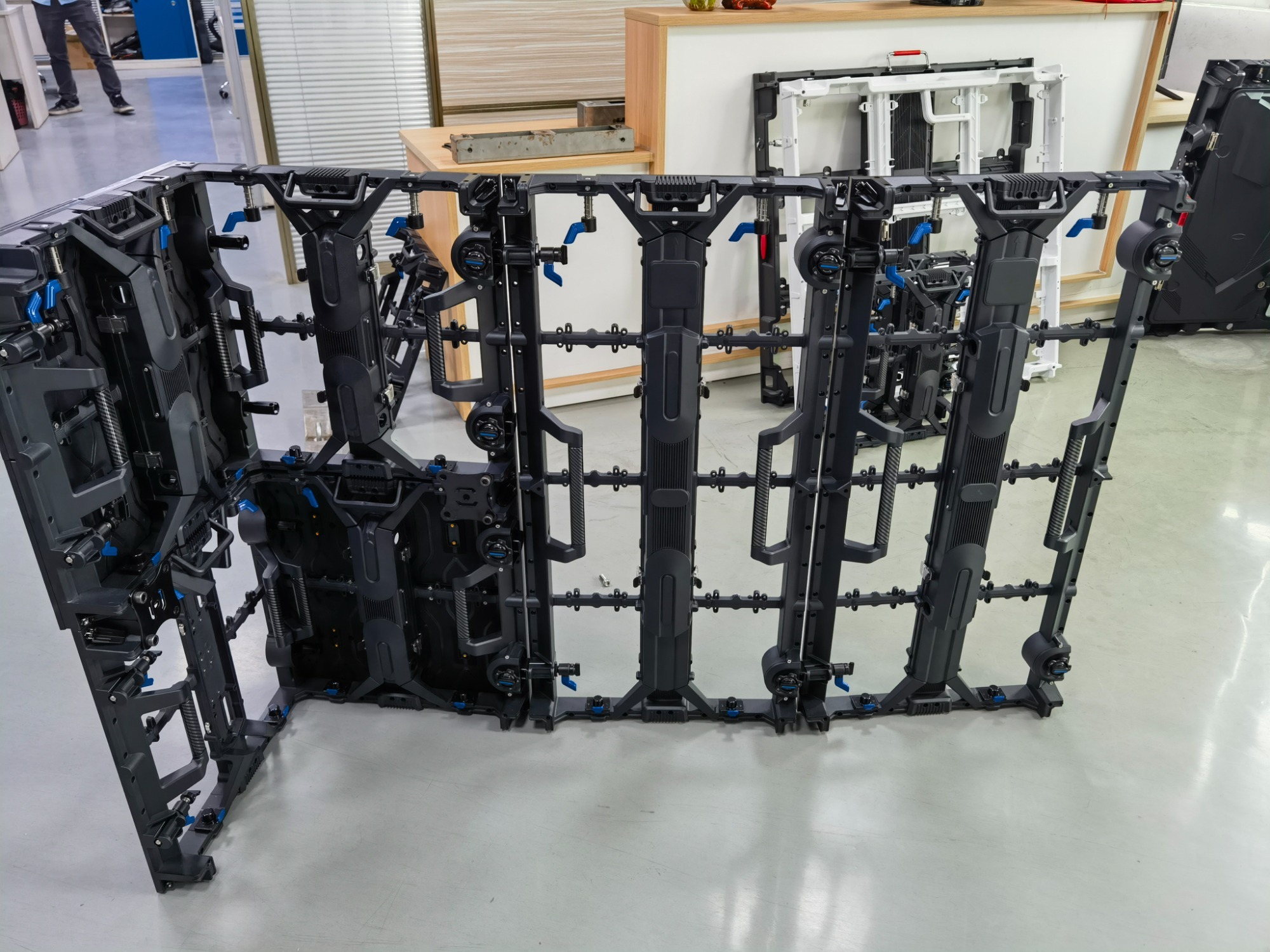 Front Maintenance LED screen Magnesium die casting cabinet curve led cabinet rental 500x500 P1.9 P2.5 P2.604 P2.976 P3.91 P4.81