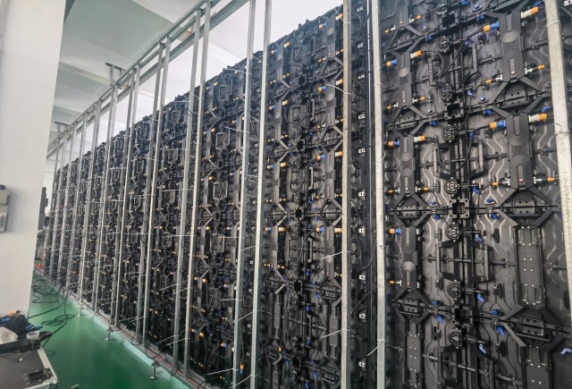Front Maintenance LED screen Magnesium die casting cabinet curve led cabinet rental 500x500 P1.9 P2.5 P2.604 P2.976 P3.91 P4.81