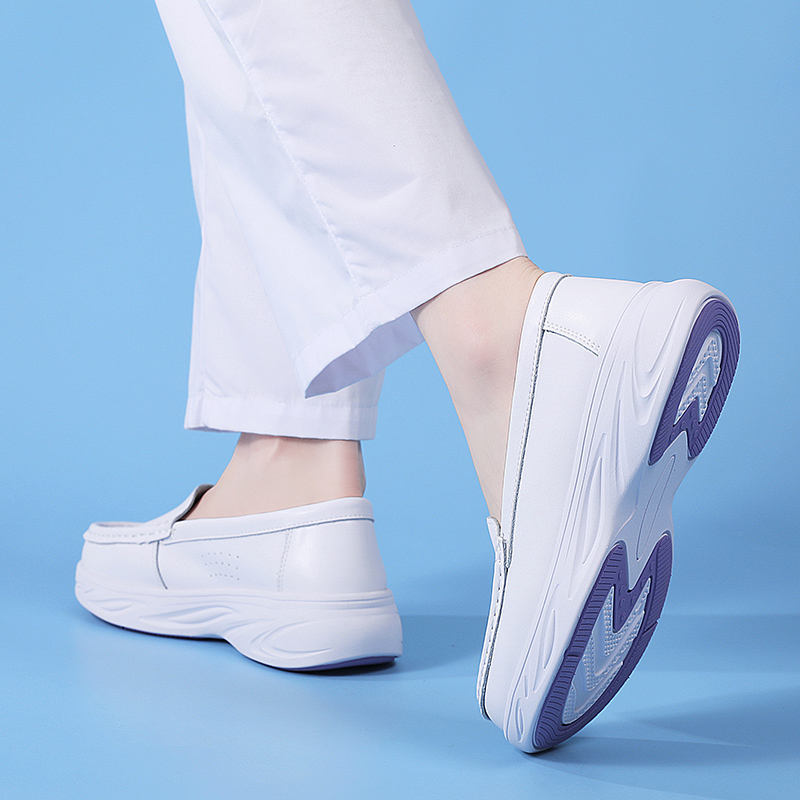 Wholesale Women's Scrubs Shoes White Nurse Shoes with Round Toe Comfortable Anti-slip Work Shoe for Hospital Daily Wear