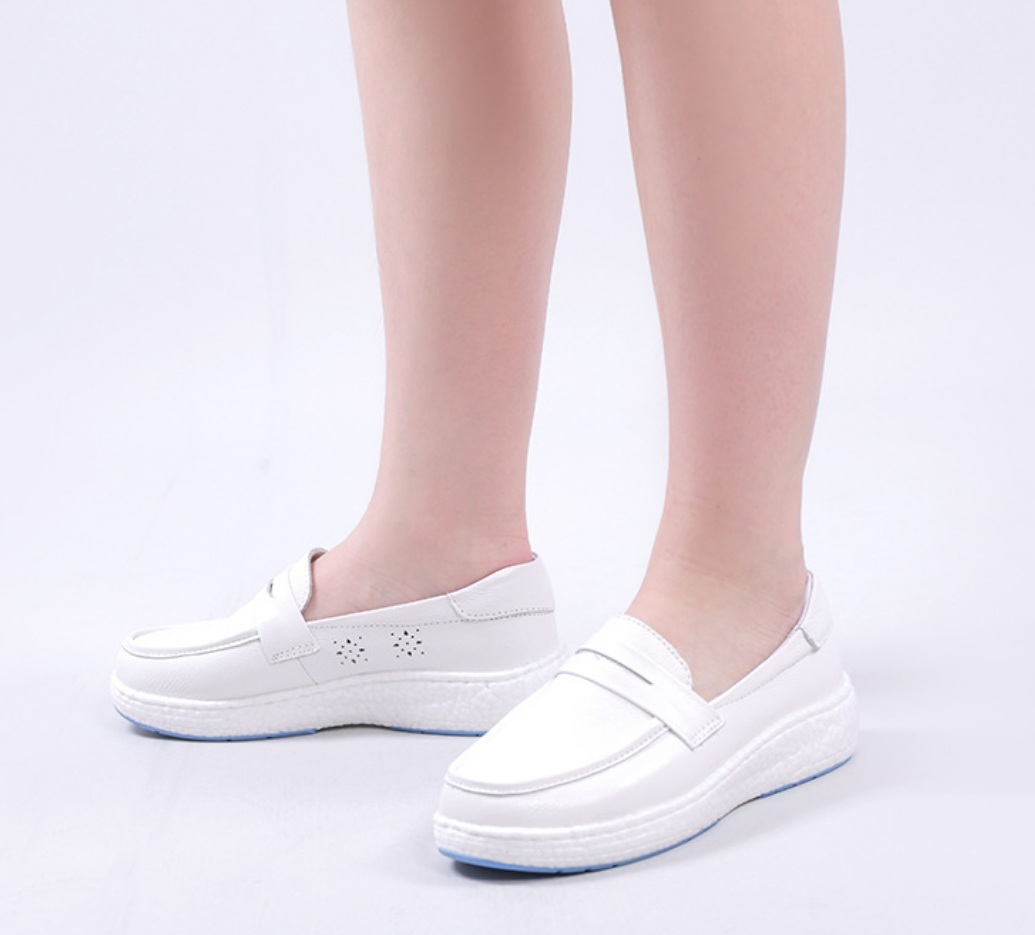 Casual White Genuine Leather Nurse Shoes for Women Comfortable and Breathable for Hospitals