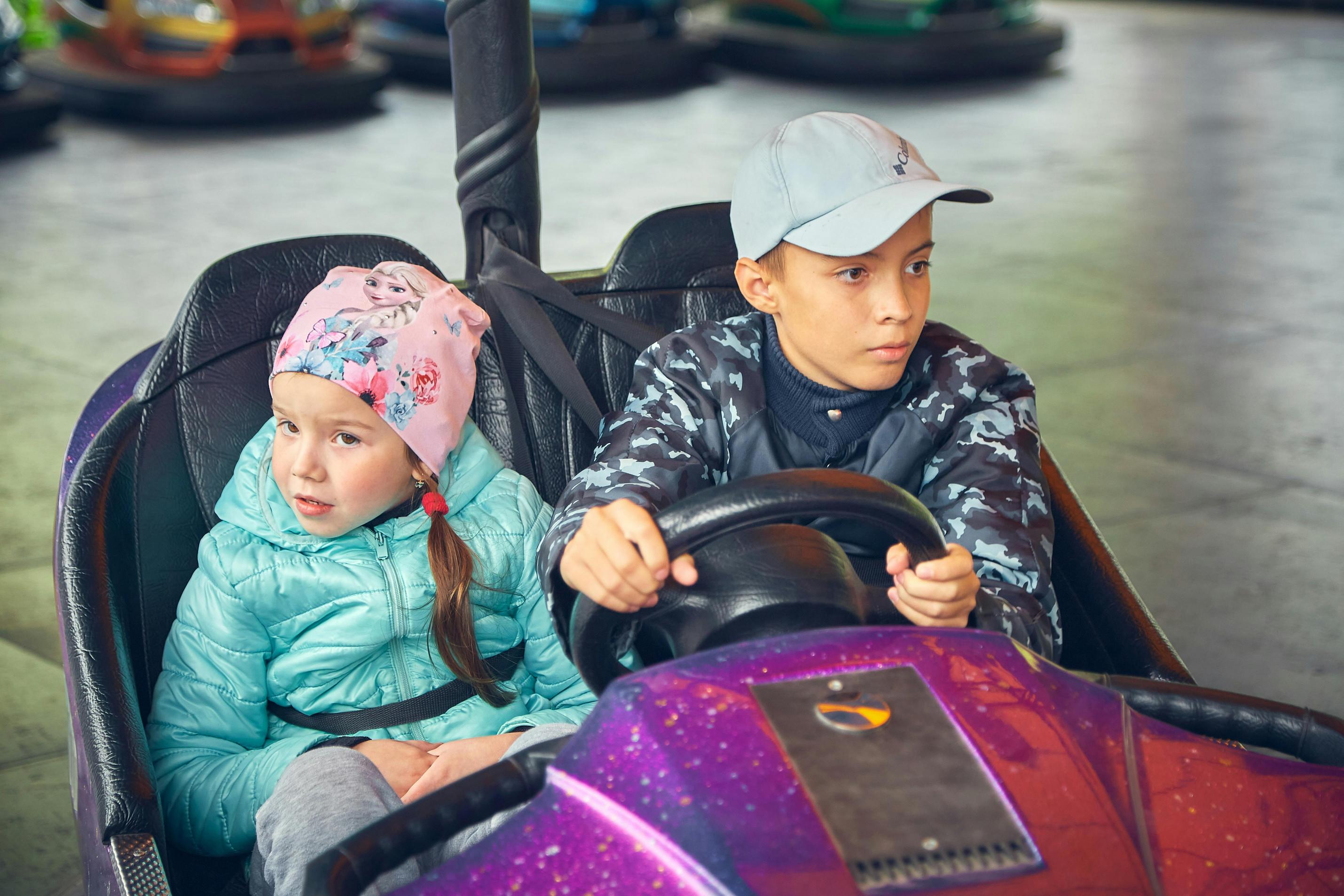 Ground grid bumper car
