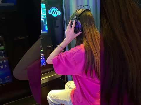AMA Commercial Singing Room Cottage Box Mobile Karaoke Bar Mini Ktv Booth Mini Karaoke Booth Machine Ama Arcade