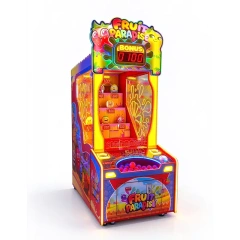 Máquina arcade Fruit Paradise en ángulo de 45 grados con caja de luz LED