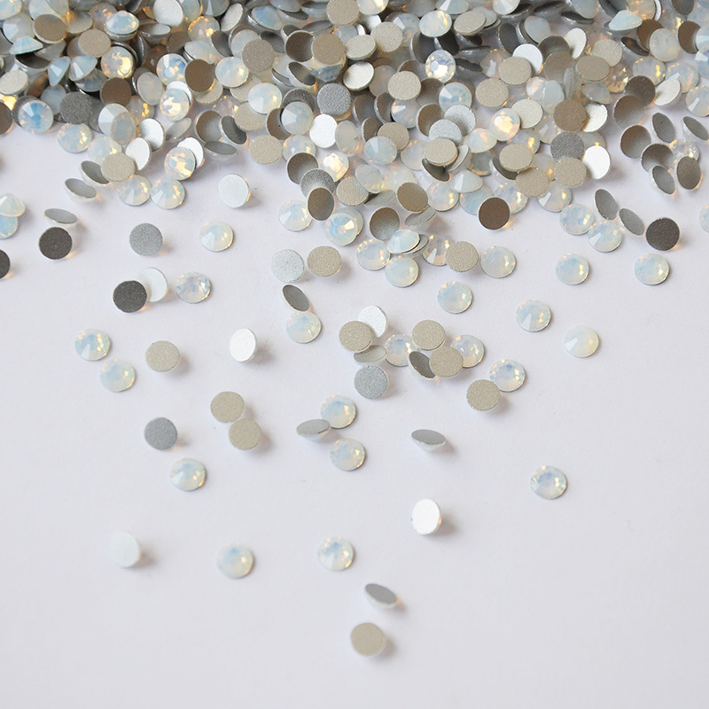 White Opal Non Hotfix Flatback Rhinestone