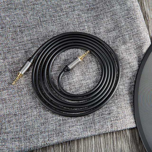 High-End 3.5mm to 3.5mm Stereo Cable with Aluminum Shell - Premium Audio Cable for Home Theater, Hi-Fi Systems, and Professional Audio Setups