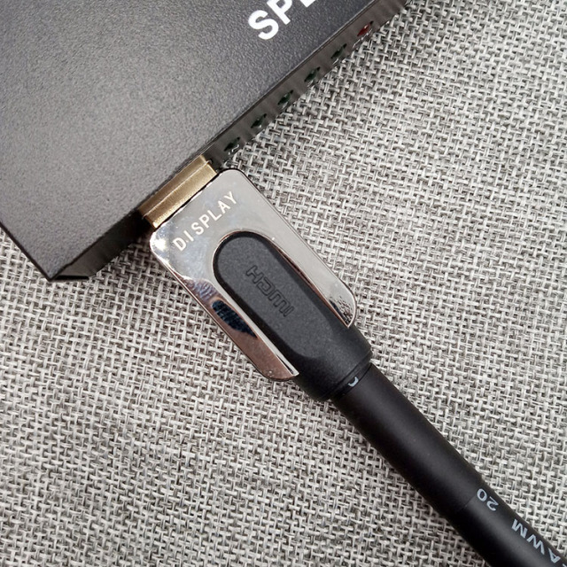 Active HDMI 2.0 Cable with Zinc alloy connector ,For 10-15m Long-Distance Transmission ,Ultra HD 4K@60Hz 4:4:4, , Chip-Enhanced Signal for Home Theater, Gaming, and Professional AV Systems