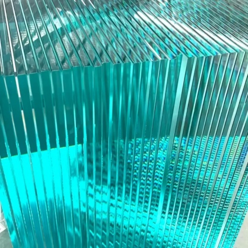 超透明低鉄強化ガラス