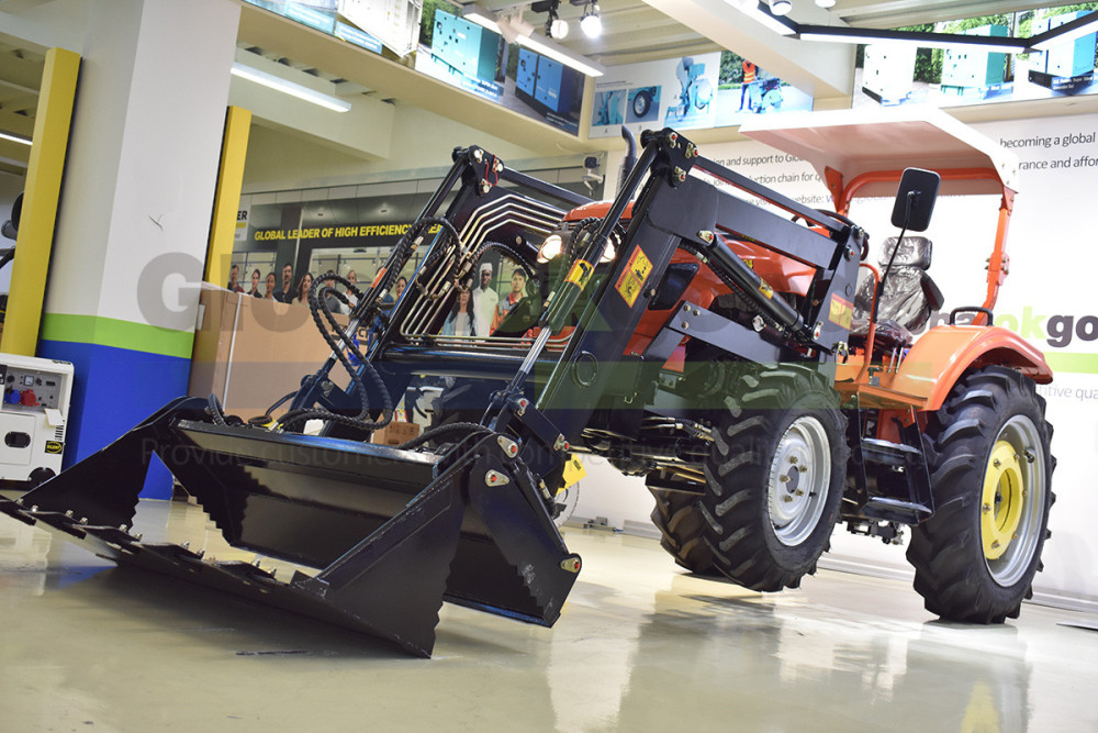 Japan Yanmar Technology Multi-functional Tractor with loader, Power: 40HP, 4x4 four-wheel drive, High configuration