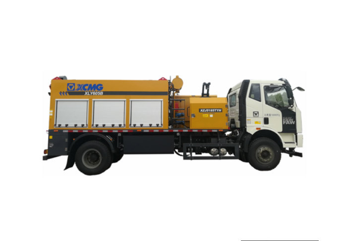 XLY605B Pavement maintenance vehicle