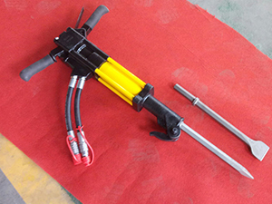 Hydraulic breaker