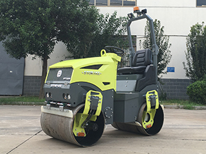 Ride on road roller ST1200