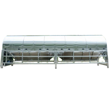 Macadamia dust screen