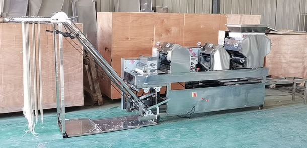 Wonton skin spring roll pastry sheet dumpling wrapper machine/small dough sheeter making machine