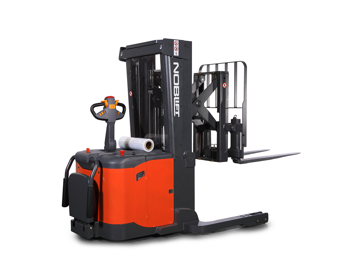 PS14RP Reach Truck
