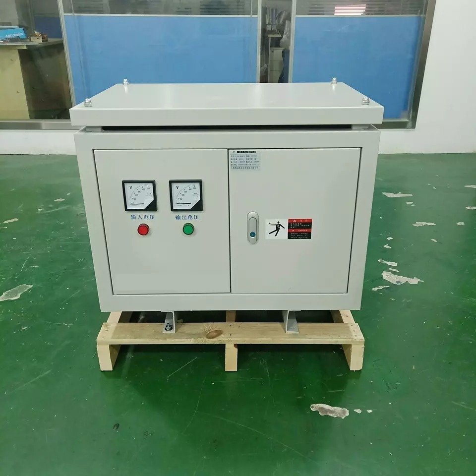 BGS-15 High quality 10KVA  3 Phase 380V to 220V Step Down automatic transformer