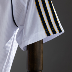Real Madrid 1999/00 Home Retro Jersey