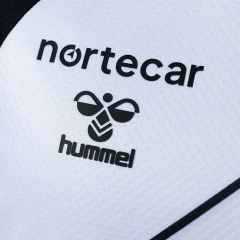 Vitória SC 26/27 Home Jersey