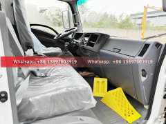 4x2 ISUZU KV100 Fuel Oil Tanker Truck 5000Liters With Digital Flow Meter