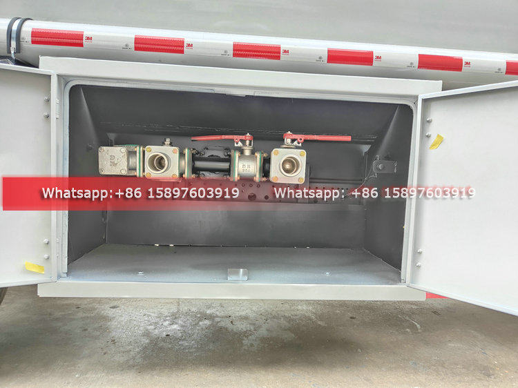 4x2 ISUZU KV100 Fuel Oil Tanker Truck 5000Liters With Digital Flow Meter