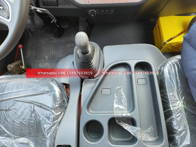 Small Light ISUZU Dump Truck 140HP Euro 6 Engine