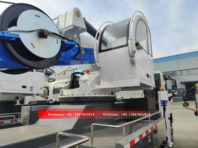 4x2 ISUZU GIGA Aerial Platform Man Lift Truck 45 Meters