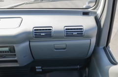 Mini ISUZU ELF100P Double Cabin 4x2 drive in short base Cargo Truck