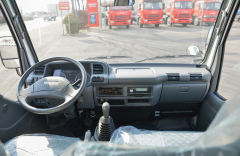 Mini ISUZU ELF100P Double Cabin 4x2 drive in short base Cargo Truck