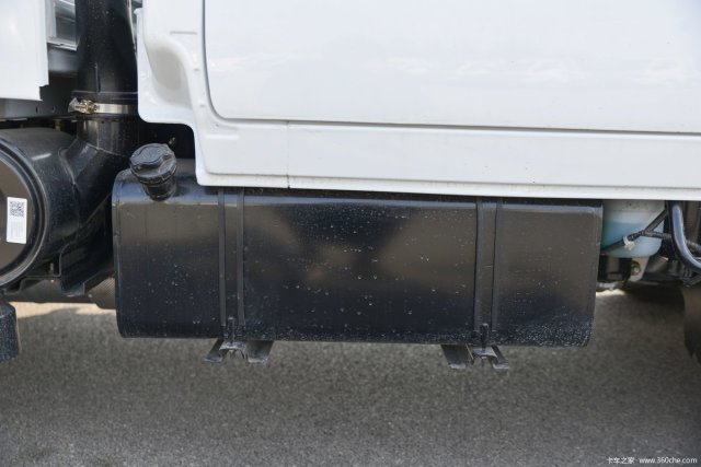 Mini ISUZU ELF100P Double Cabin 4x2 drive in short base Cargo Truck