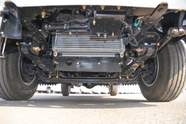 Mini ISUZU ELF100P Double Cabin 4x2 drive in short base Cargo Truck